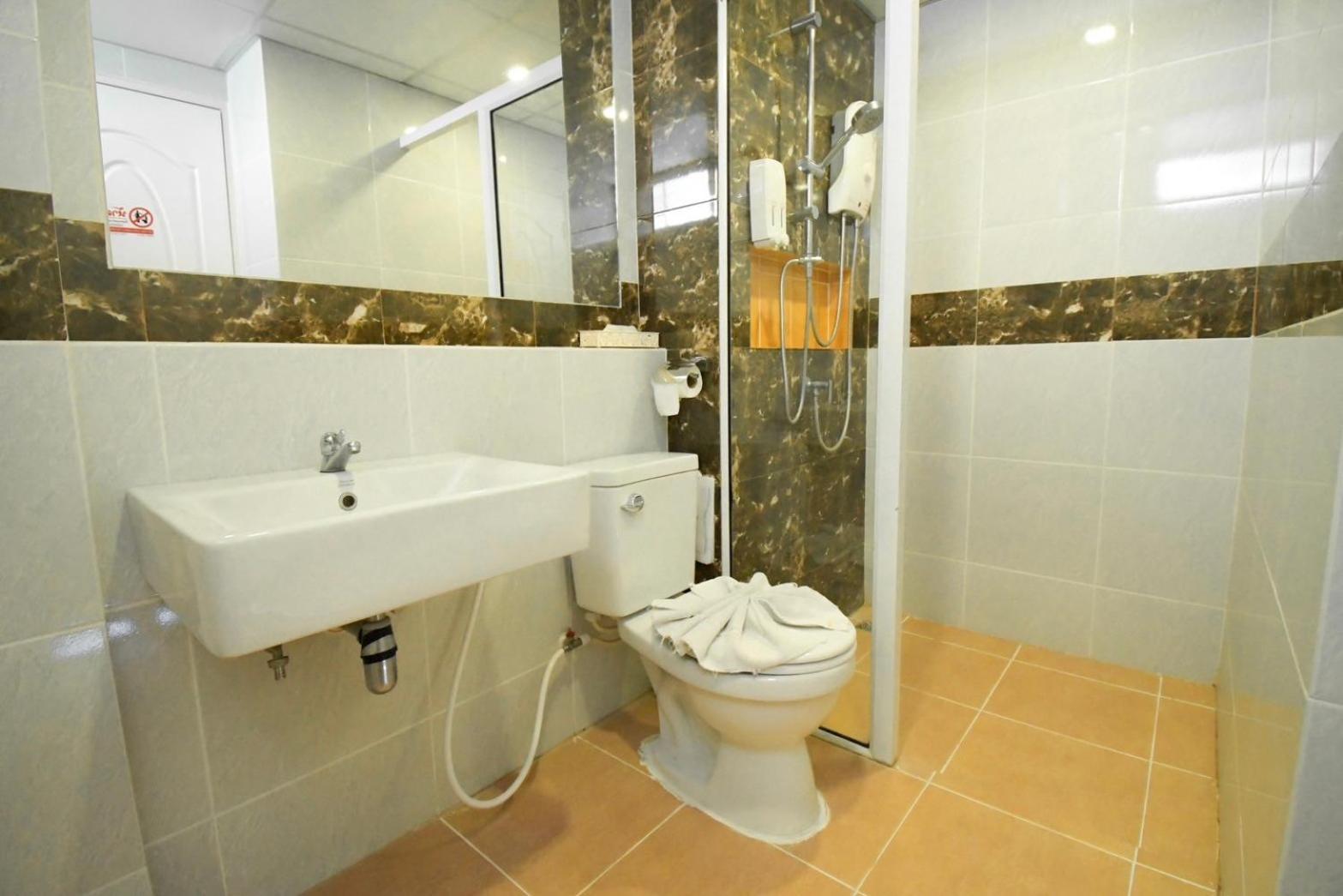 Family Hotel Кхонкен Екстер'єр фото