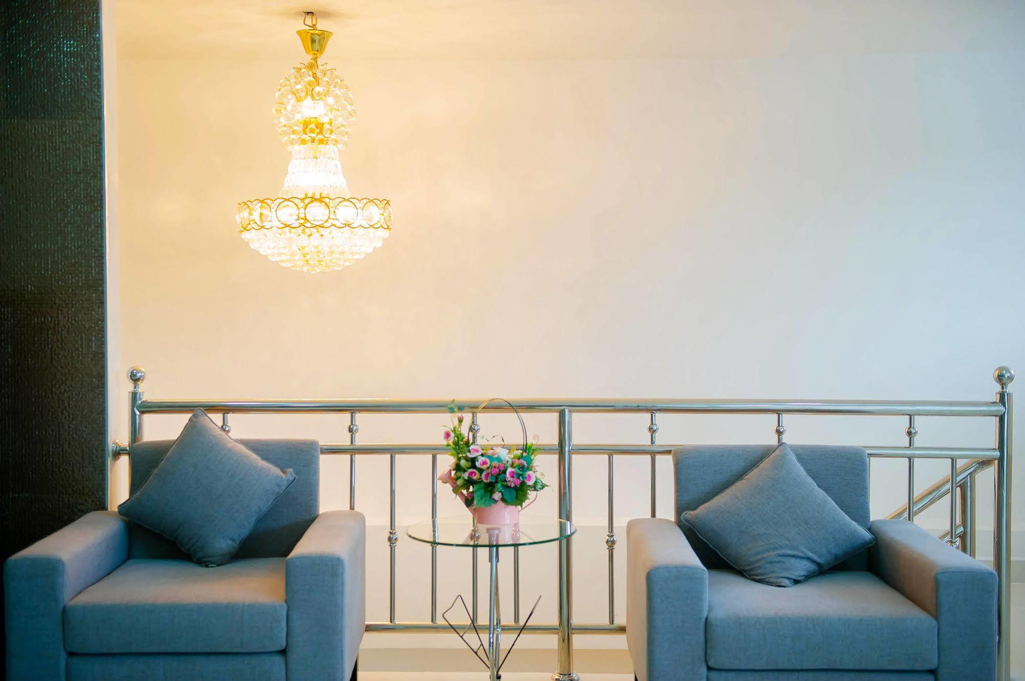 Family Hotel Кхонкен Екстер'єр фото